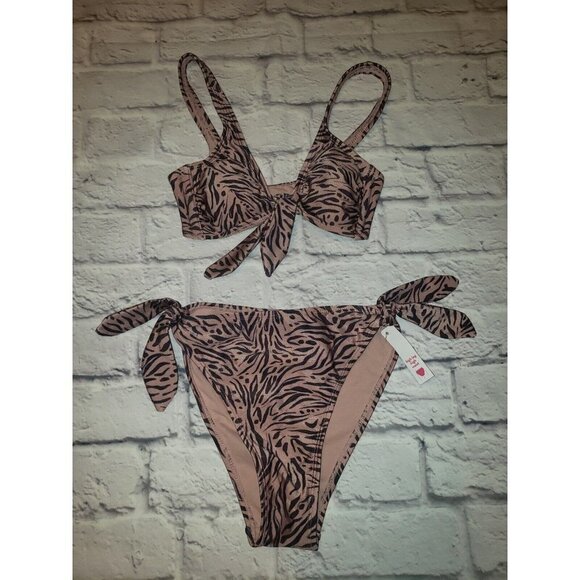 NWT Xhilaration Junior's Size XS Animal Print Bikini 2pc Swimsuit Set - Picture 1 of 6